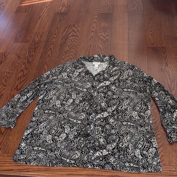 Avenue women’s plus Paisley Black and White button up Top polyester split sleeve - Picture 11 of 11